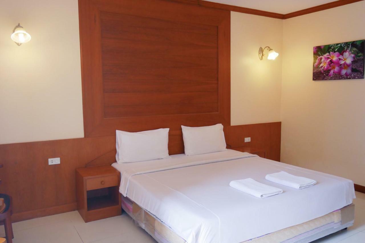 Baan Jpn Hotel HHQ Exterior foto